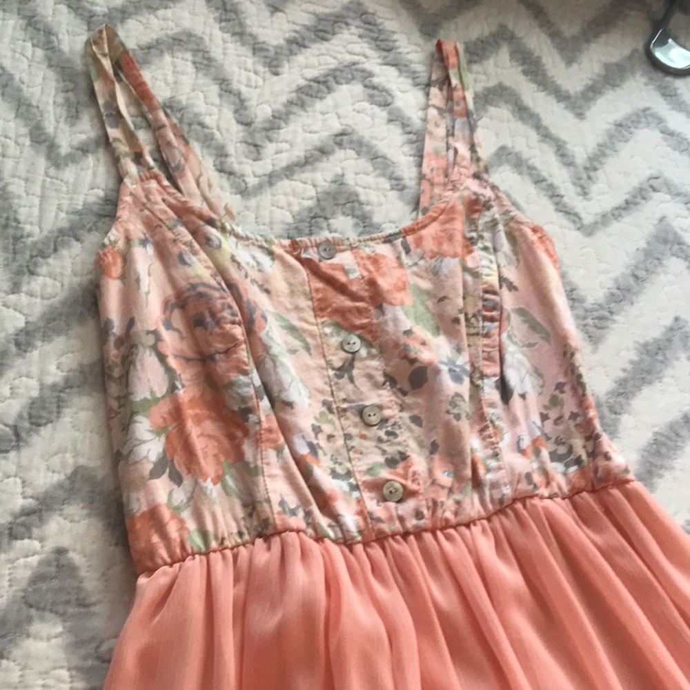 Dress - Picture 2 of 3